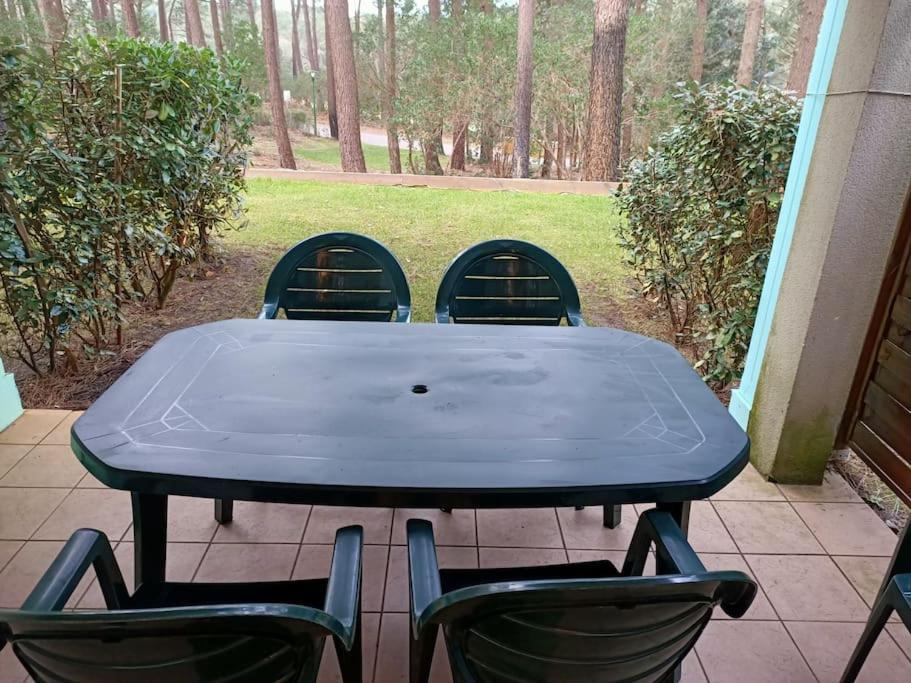 Appart' Dans Les Pins, Ocean, Lac, Piscine Lacanau Exterior photo